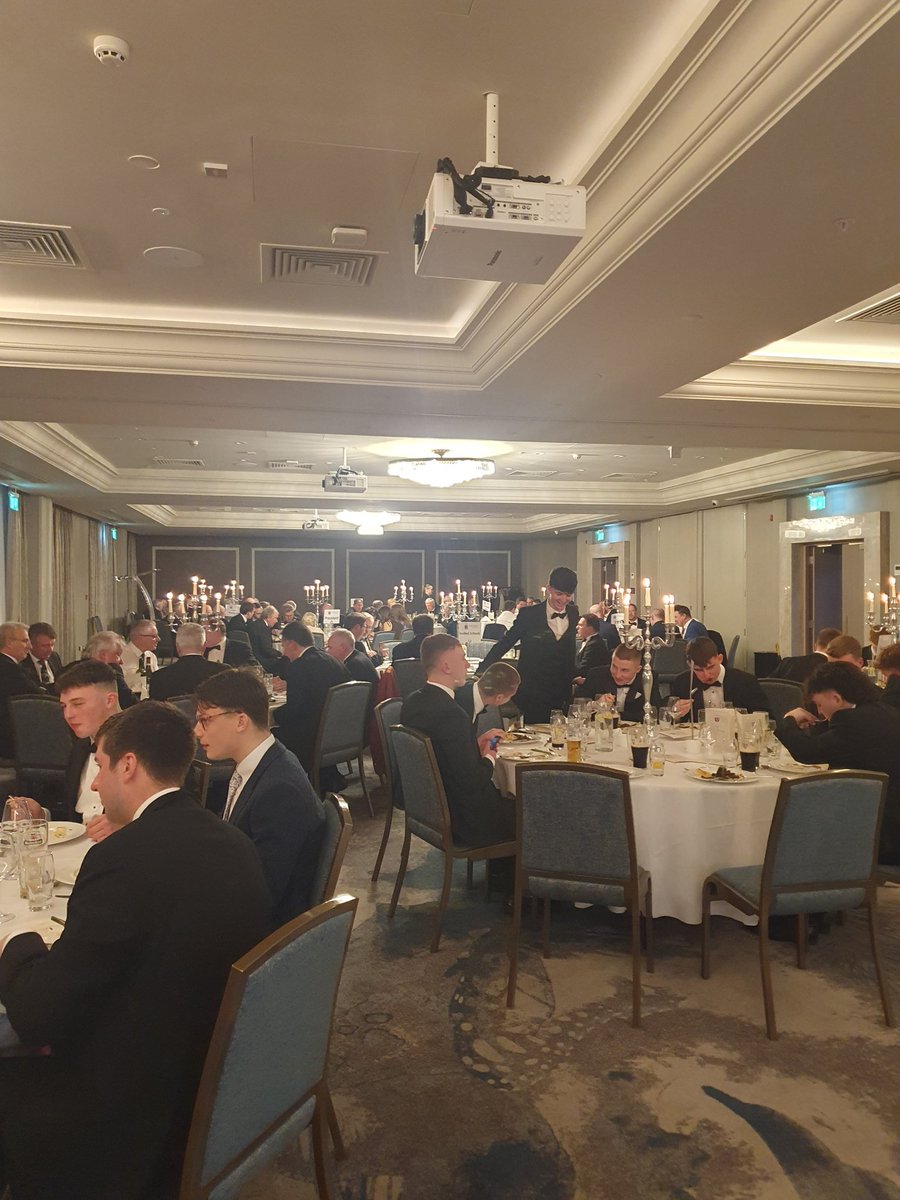 whsolrs's tweet photo. I really enjoyed attending the annual dinner of CUS (Catholic University School) last night on behalf of @StAndrewsCoDub. It was a brilliant night with some really moving words, from the speakers from the school. https://t.co/Gx5xE1vfB9