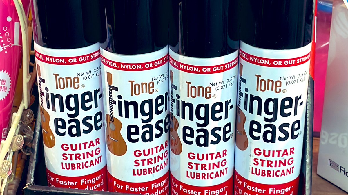 vanvan_kg's tweet photo. お探しの皆様❗️❗️
当店まだありますっ🎸✨
#tone #fingerease #お手入れ #ギター #メンテナンス #楽器店 #岩見沢 https://t.co/yKkvg6haSC