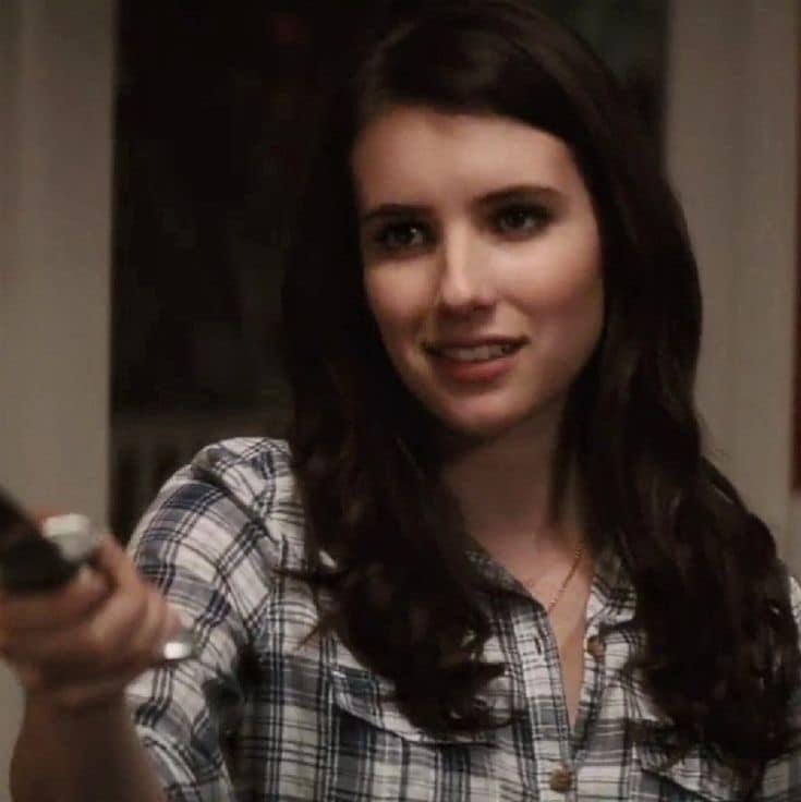 People are so 50/50 on this, but <a href="/RobertsEmma/">Emma Roberts</a> low-key is in the top 3 for ghostface #Scream