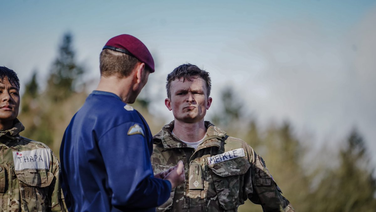 TheParachuteReg's tweet photo. Congratulations to our seven new Platoon Commanders after passing P Company and being awarded their Parachute Regiment berets. They will now be dispatched to their respective Battalions to start their new careers in the Regiment. #readyforanything #UtrinqueParatus 🆎💪 https://t.co/LBDIjDxuoD