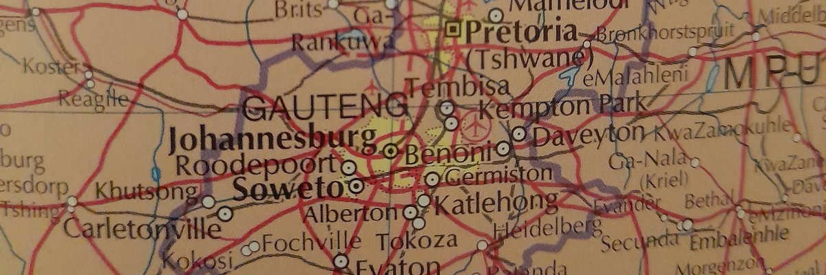 TheColourP43709's tweet photo. Oxford University opened 1000 years ago. Their graphic heavily nuanced  discussion of Human Anatomy &amp; Biophysiology in Medical Text can only have been accumulated via live dissection of tens of thousands of victims. Enslaved African populations effected, Cotton Picking Associated https://t.co/o9FCU7N6Gy
