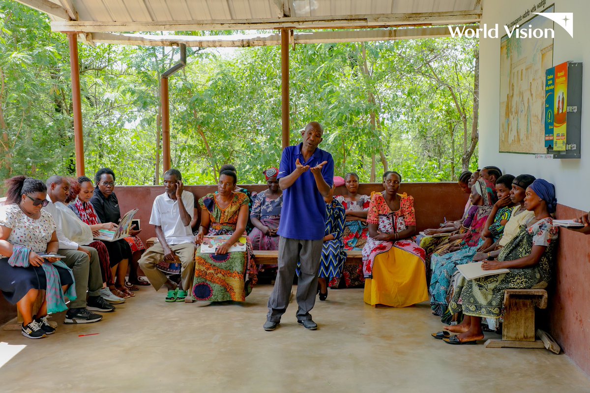 WV_tanzania's tweet photo. @WV_tanzania team from Lake Zone and Kigoma cluster met in Mwanza City recently, in a special workshop aimed at sharing experiences to improve the development of our programs #SpiritualNurture, #EmpoweredWorldView and #HealthandNutrition. https://t.co/NfA73IDFo0