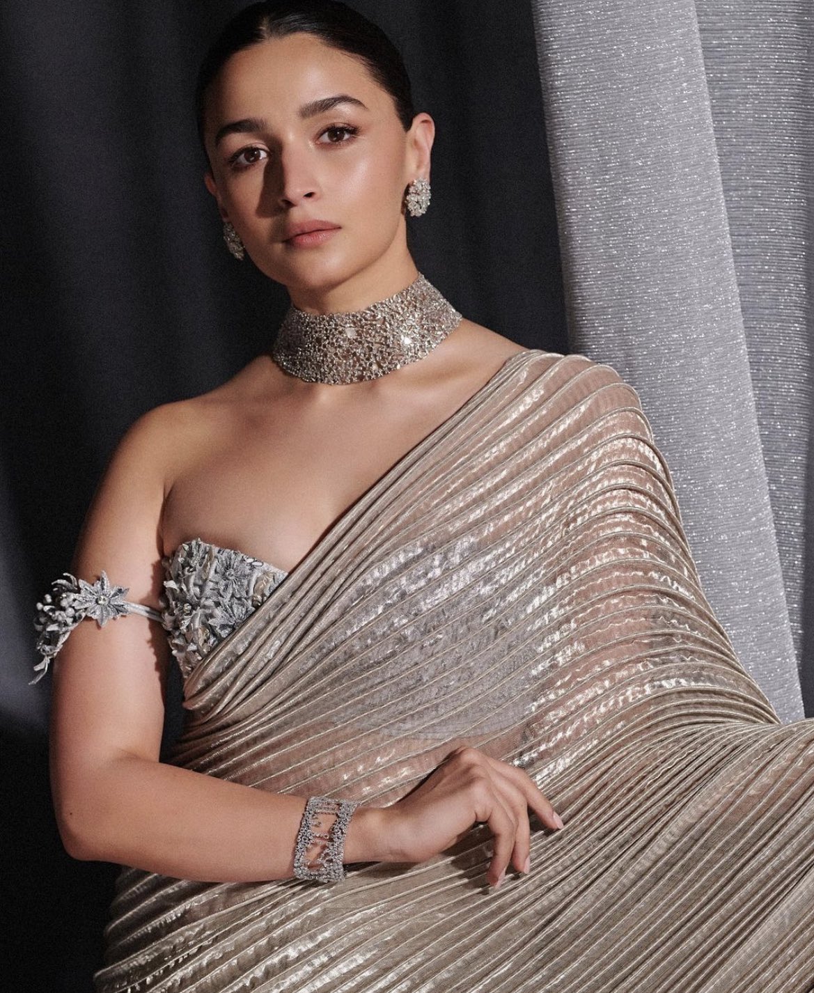 [Image: Fsnmq_aacAA5S6T?format=jpg&name=large]