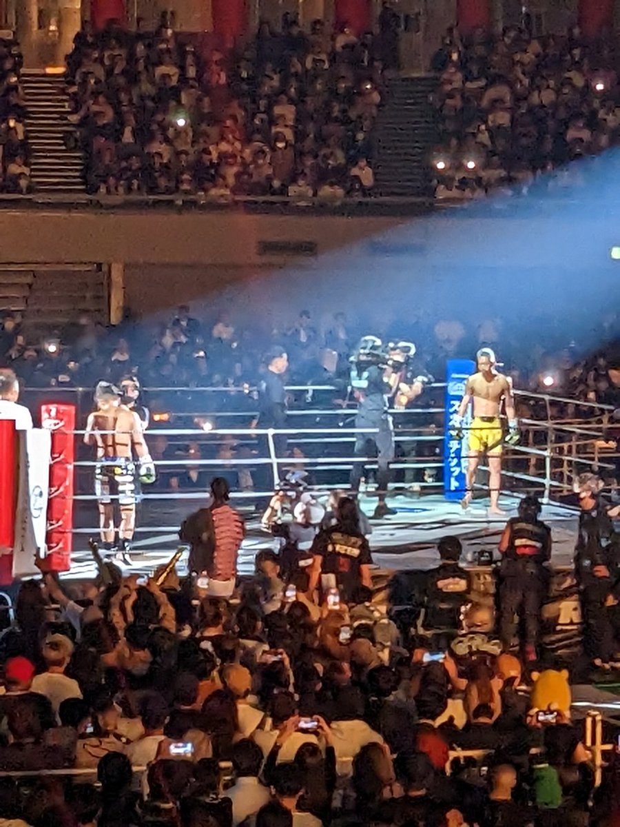 ssshun8's tweet photo. 竜誠頼む！勝ってくれ！！
#RIZIN https://t.co/IMEUAlIRj3