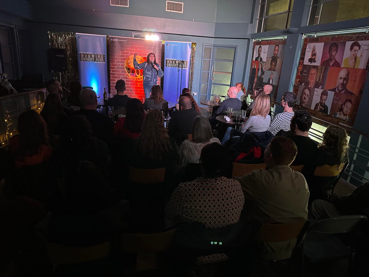VShortley's tweet photo. I have relised there can be no good pictures taken of me mid action 🤣.

What am I even doing on this one? Answers on a postcard! 🤣

@hoomacomedy 

#livecomedy https://t.co/r4S0ZoTssY