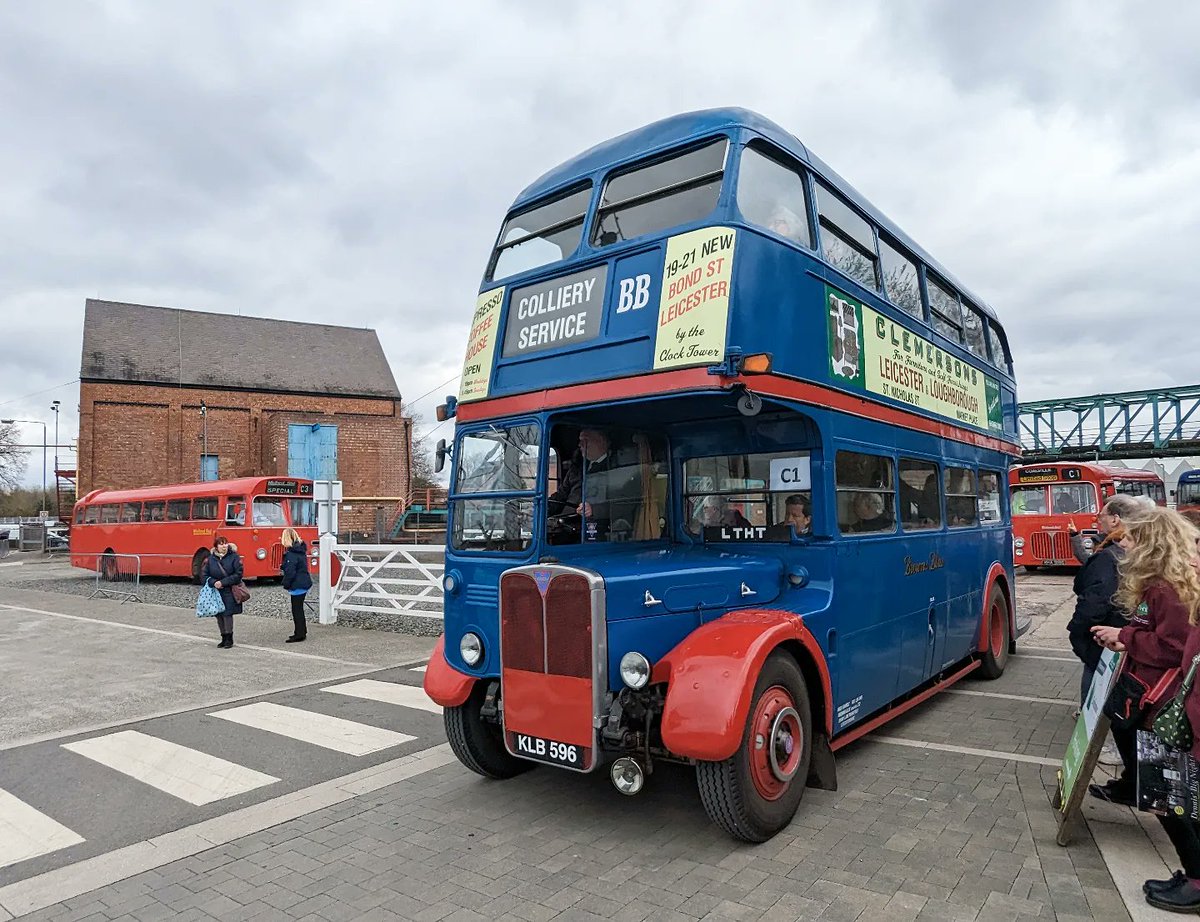 Photos from last weekend's Coalville running day are at mkttransportphoto.smugmug.com

#buses #heritagebus