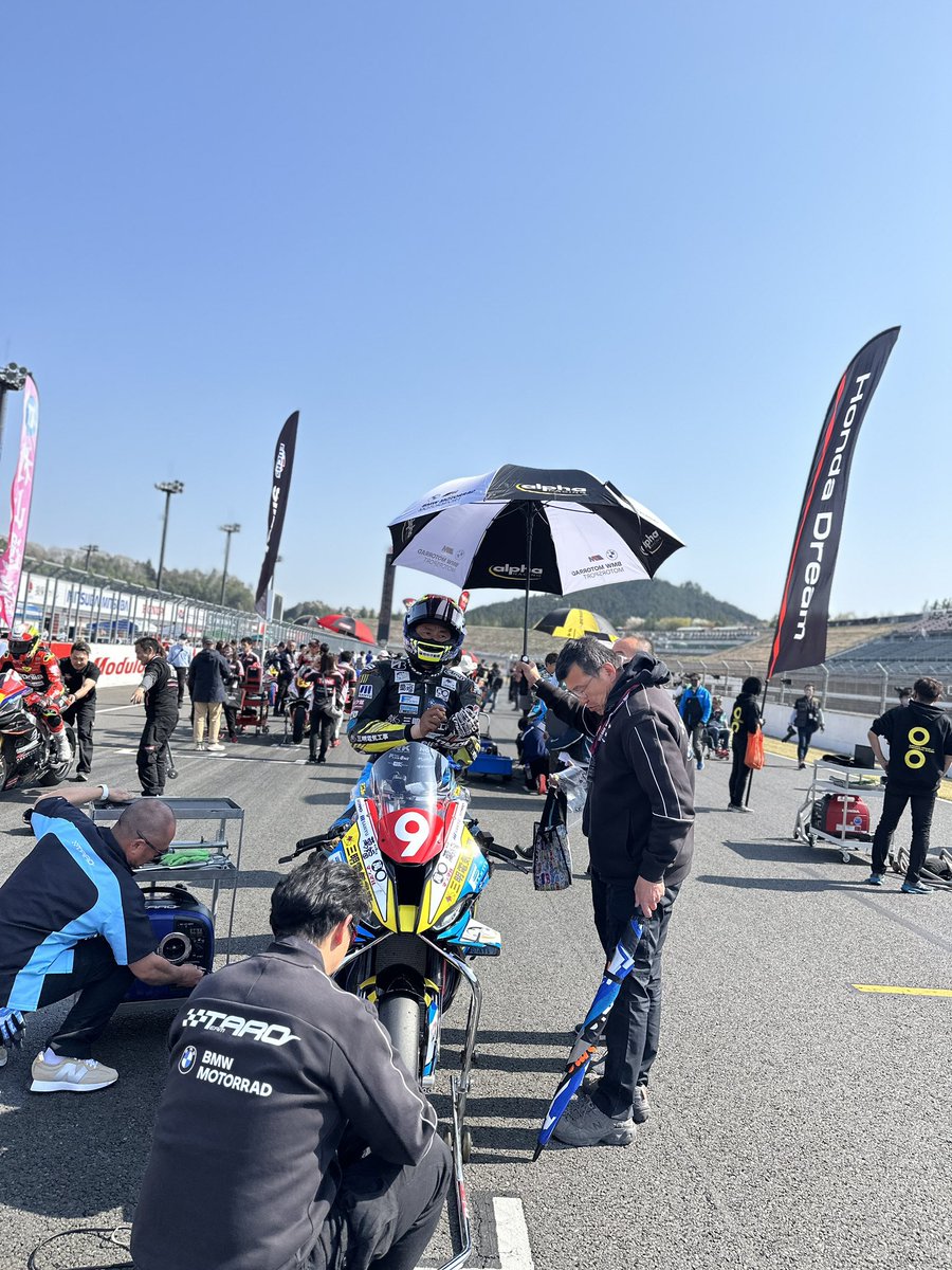 zeropointshaft's tweet photo. お仕事、お仕事😊
#TeamAT #SANMEITeamTAROPLUSONE #TONERTSYNCEDGE4413BMW #TeamKodama https://t.co/iFOKKUCo9H