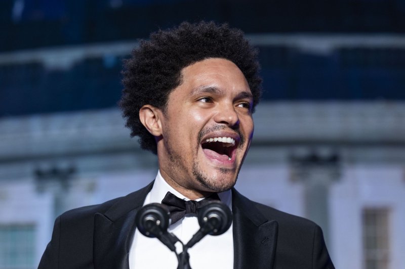 juicynewsug's tweet photo. @Trevornoah  to Host LOL’ Show, S.A. Edition

Noah will serve as the host of "LOL: Last One Laughing's" international comedy competition in South Africa. https://t.co/A0MqMZMyko