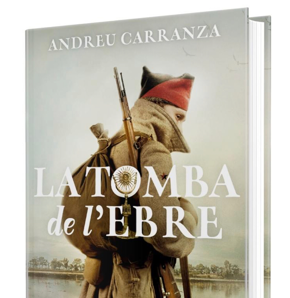 Al nostre despatx de Mora d’Ebre el dilluns 03/04/2023 a les 17:00 l’escriptor ebrenc dedicarà i signarà exemplars de la seva darrera novel•la, a qui estigui interessat i en porti un. Lliure entrada a tothom. Segurament serà el #bestseller del 2023. Gracies #AndreuCarranza.