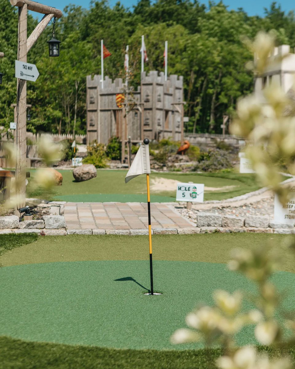 If you're Saturday plans aren't this then you're doing Saturday wrong 🤣  #golfworldstansted #stanstedgolf #minigolf #crazygolf #adventuregolf