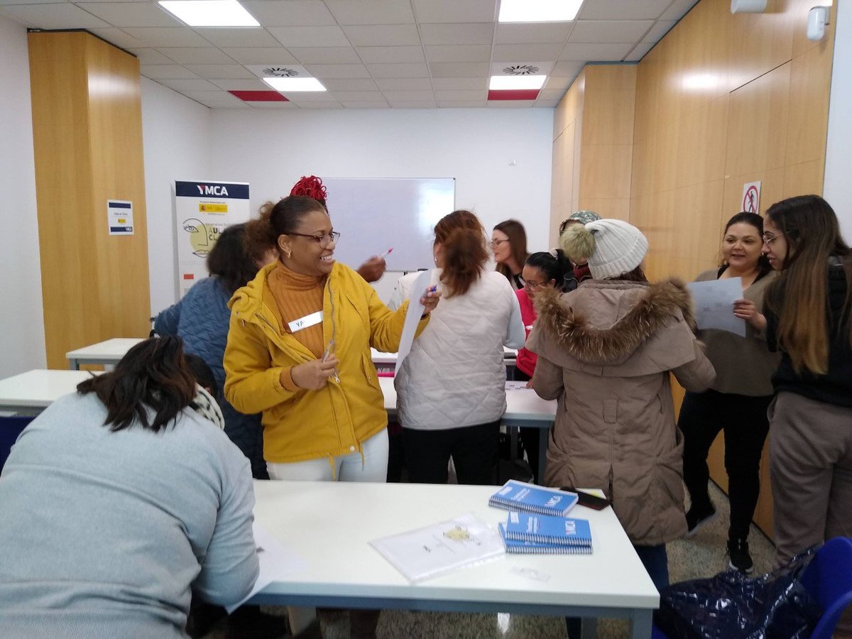 ymca_esp's tweet photo. ¿Eres #mujer y quieres mejorar tus habilidades y tu #formación? 👩📋

Únete a nuestros Itinerarios educativos #AulasEnClave. Incluyen formación en competencias clave 2, informática, competencias transversales y orientación vocacional.

Infórmate en 👉 https://t.co/4bUr4zC0uw https://t.co/mRg4Dl0JCY