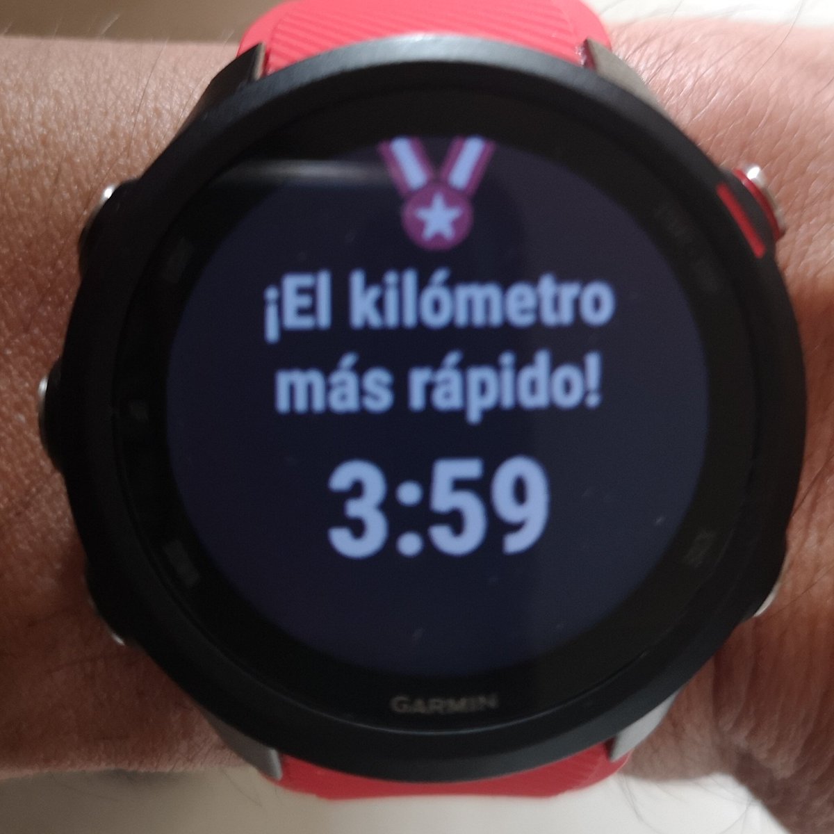 JCar47's tweet photo. Preparando la @RNRmadmaraton solo quedan 22 días 🤗
@Garmin #MagicMille con #NikeZoomXStreakFly 🤩 https://t.co/5fnMs7UnFv