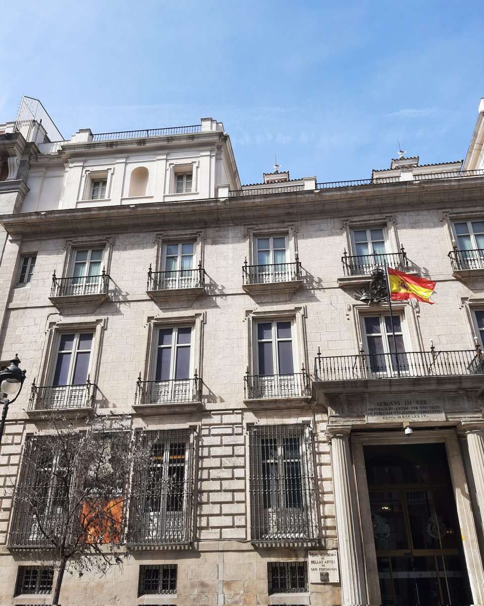 celesgalan64's tweet photo. Al principio de la #CalleDeAlcalá , la #RABASF , el #Casino y la #cuádriga del #caballero , #InVigilando 😁😁😁
#Madrid https://t.co/yYkjvN1UhK