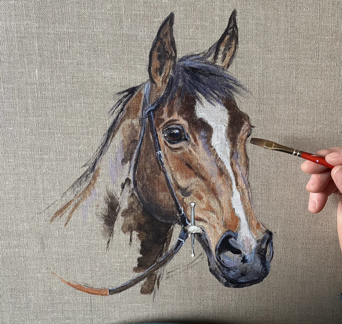 Adding thin glazing layers of colour to build depth . #artist #portrait #OneForArthur #GrandNationalwinner #Aintree #Scotland