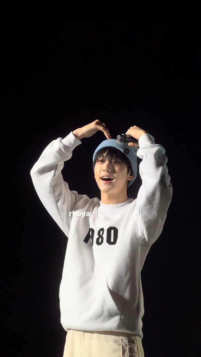 CSBNFILES's tweet photo. 수빈 하트 ♡ https://t.co/XFvNZz1Mrg