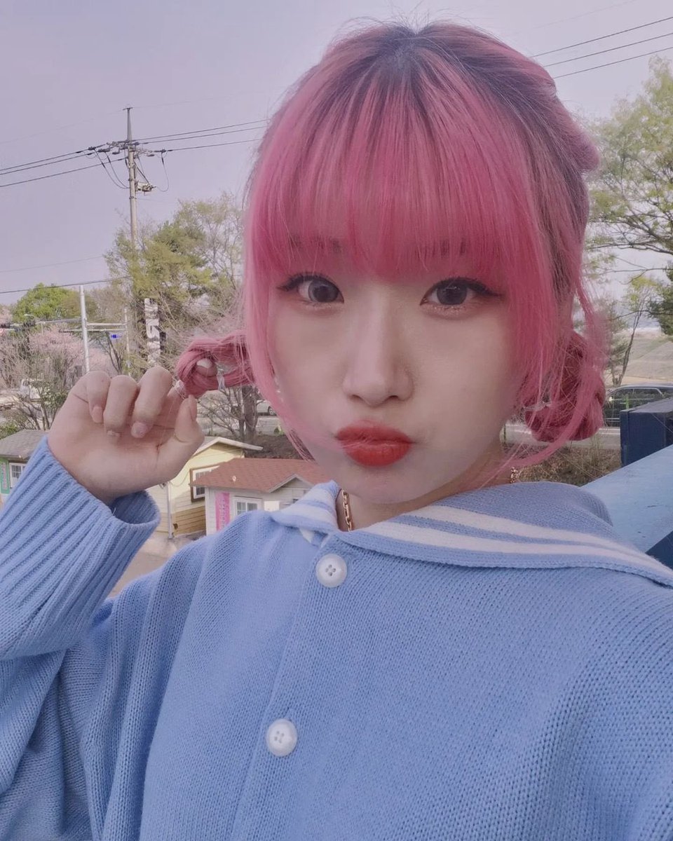 seoryoungdaily's tweet photo. 🧚‍♀️ SNS 🧚‍♀️
230401 - 126.00_ instagram update 

“Cherry blossom color 🌸”

[#gwsn #공원소녀 #seoryoung #서령 @official_GWSN] https://t.co/ptFdlQBlrR