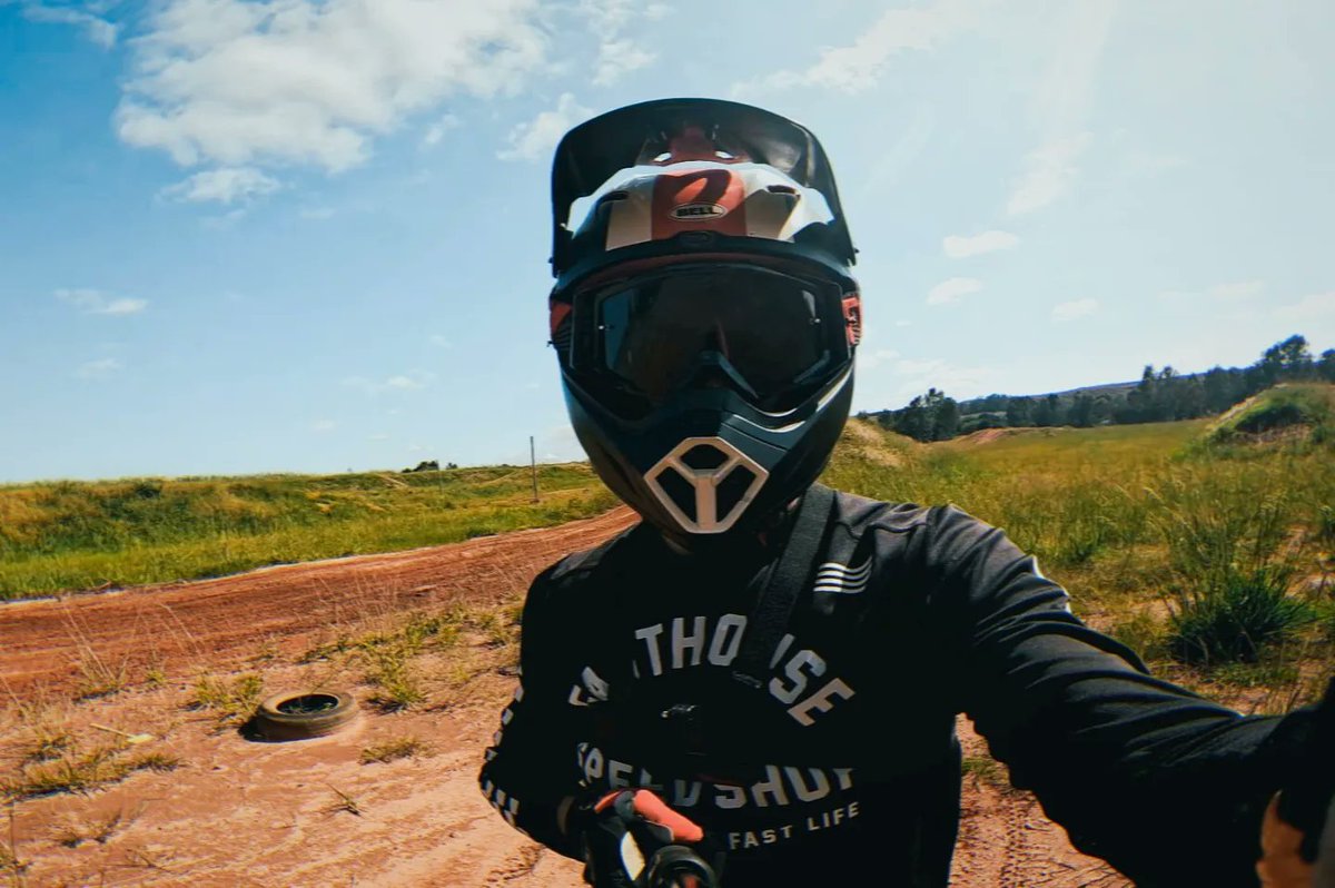 imkev538's tweet photo. Another day on the slow to pro journey, not focused on the motos today but more cornering, just finding the flow in the corners trying to keep speed thru corners 

#SlowToPro https://t.co/hh61yWb50B