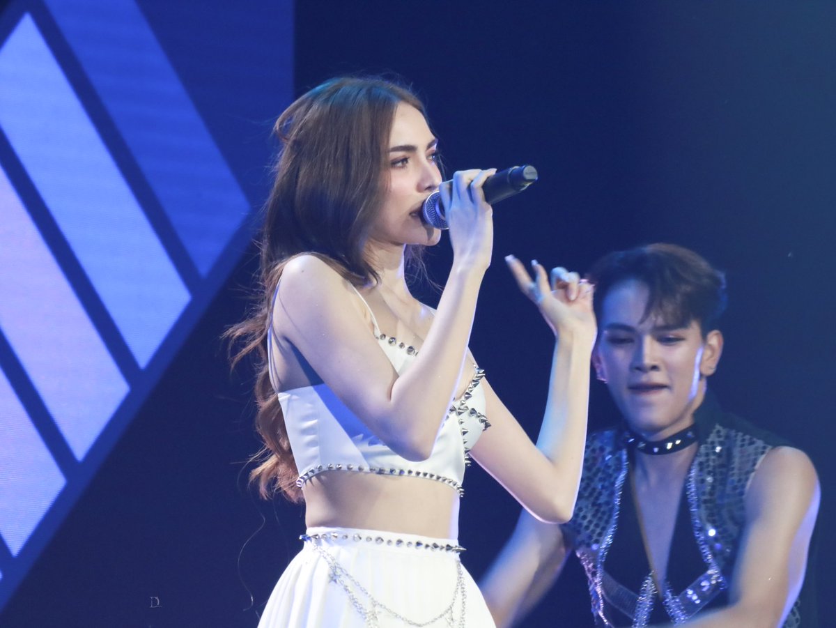 __KKKenji's tweet photo. ❤️🔥❤️🔥❤️🔥
#ชาล็อตออสติน #charlotteaustin 🐰🎀
#SmileyofCharlotte #อิงล็อต @itscharlotty #CharlottePossibleConcert #__DDDel https://t.co/Y6RB8qcJNg