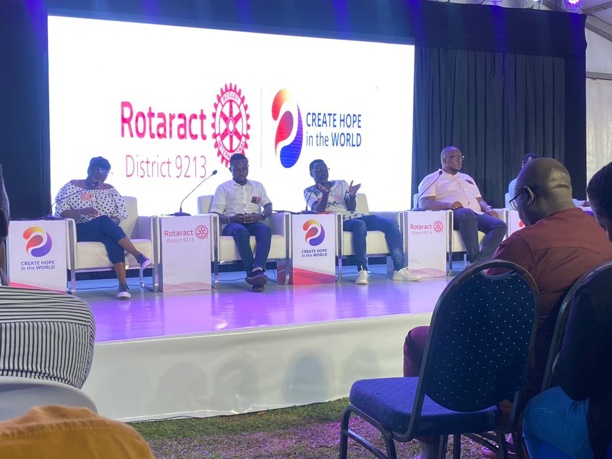 rotaractkololo's tweet image. Happening Now:💥💥
Our district leaders sharing about the Big Four Agenda for the next Rotary year.

#TheWarriors 
#CreatingHopeInTheWorld