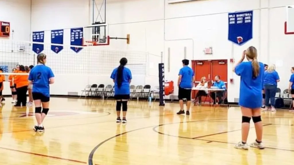 AngelaCSwain's tweet photo. You're never too old. 

With a million years of teaching experience in public &amp; private ed, now as an @MBTSWorship prof, I am overjoyed to coach VB for middle school Parks &amp; Rec. 

I sometimes call 🏐 practices, 🎵 rehearsals. 🤷🏼‍♀️

Great 1st win, Wildcats!

#proudmom
#forthekids https://t.co/ysRVspekmC