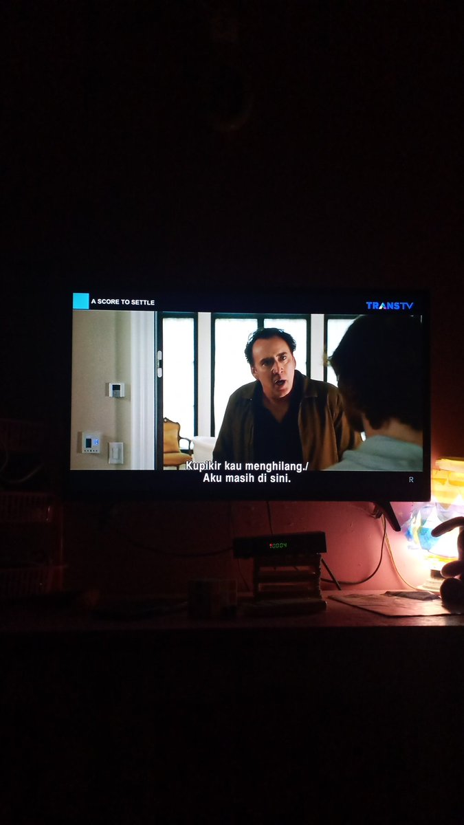 HusnickX's tweet photo. @TRANSTV_CORP filmnya bagus...tp iklannya terlalu lama......,,,jadi ngantuk nontonnya.... https://t.co/o3v34D619d