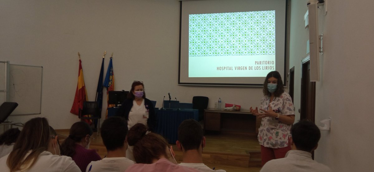 CIP_FP_Batoi's tweet photo. Visita als serveis de Maternitat, paritoris, pediatria i neonatologia 

https://t.co/j43RmIj6KB 

#formacioprofessional #batoifpinnova https://t.co/jUY3l549XE