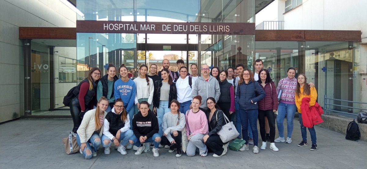 CIP_FP_Batoi's tweet photo. Visita als serveis de Maternitat, paritoris, pediatria i neonatologia 

https://t.co/j43RmIj6KB 

#formacioprofessional #batoifpinnova https://t.co/jUY3l549XE