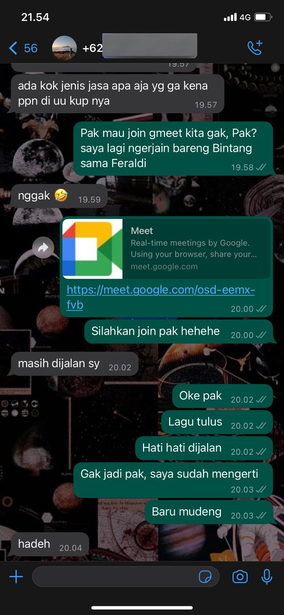 lvnexc's tweet photo. Dibikin asik aja. Untung umur dosennya gak beda jauh sama gua wkwkwk

Btw, dia umur 27 makanya asik😀👍 https://t.co/od27LwymOM