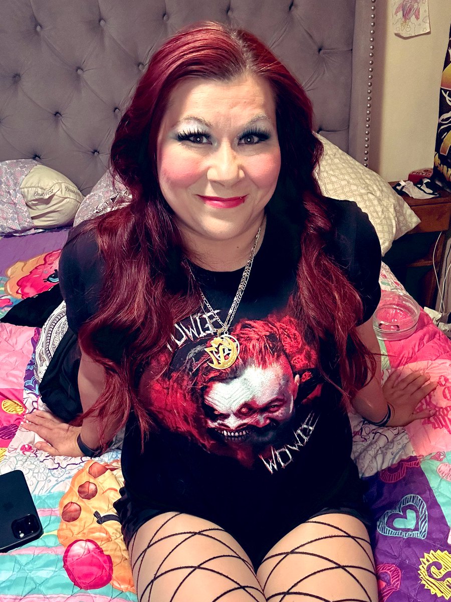 rockhero2013_a's tweet photo. I picked out my outfit for wrestlemania tonight
I’m super excited to see Seth Rollins Who else will be there ? #WrestleMania39 #LosAngeles #whoopwhoop #California #WWE #ecited https://t.co/7zYpVKC56w