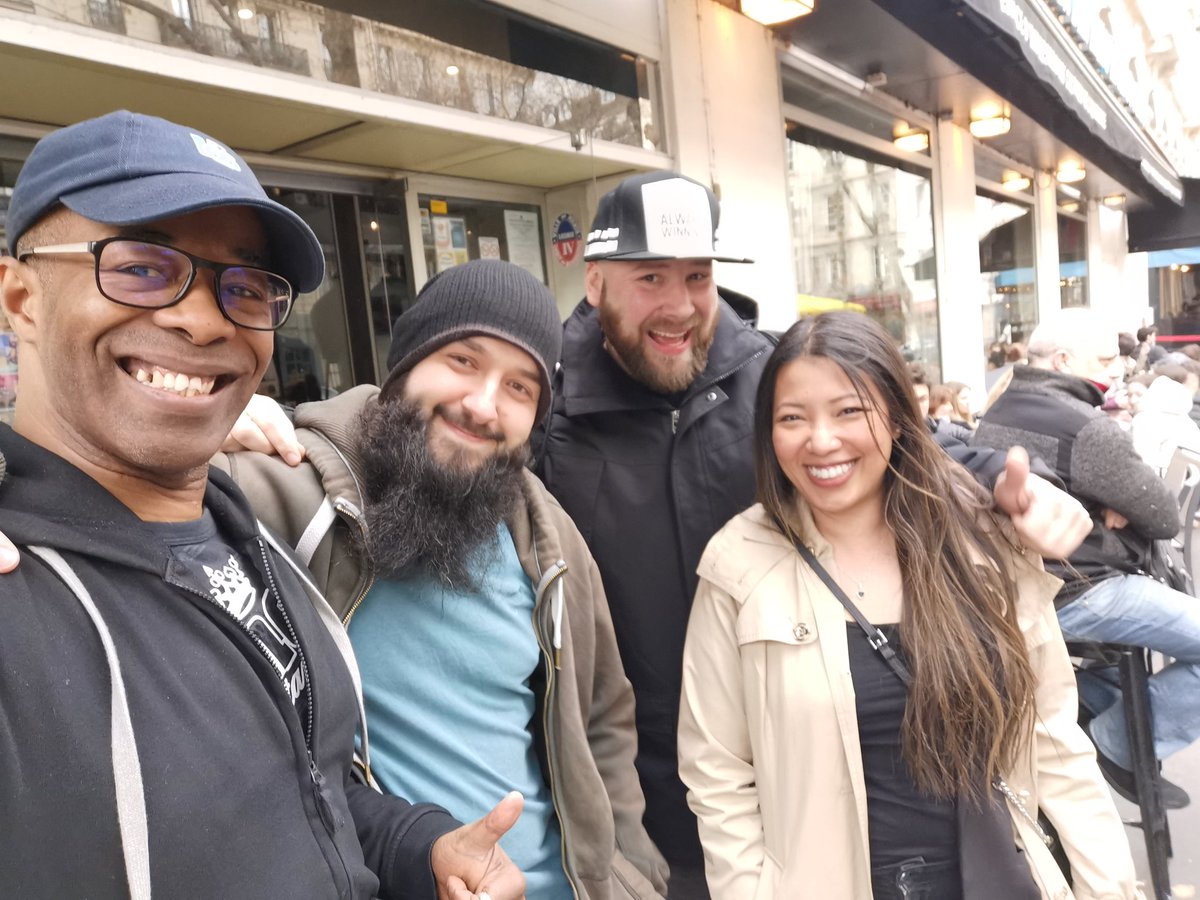 l66channelsc's tweet photo. Sur place et pas seul avec @FreyjaV_ @Wayne_A_W #marcgibson  @RobertsSpaceInd  #starcitizen https://t.co/R5A6OrZNg4