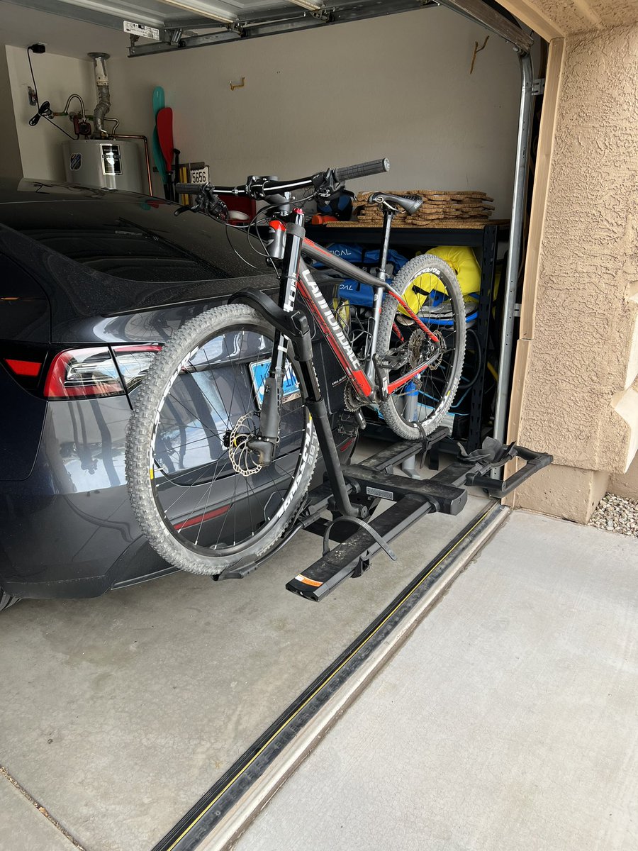 RossMGrainger's tweet photo. @elonmusk, @Tesla, can we get a bike rack mode so the sensors don’t go crazy when I have my rack on the hitch? Trailer mode doesn’t seem like the right thing for this. https://t.co/zlZlpbEECs