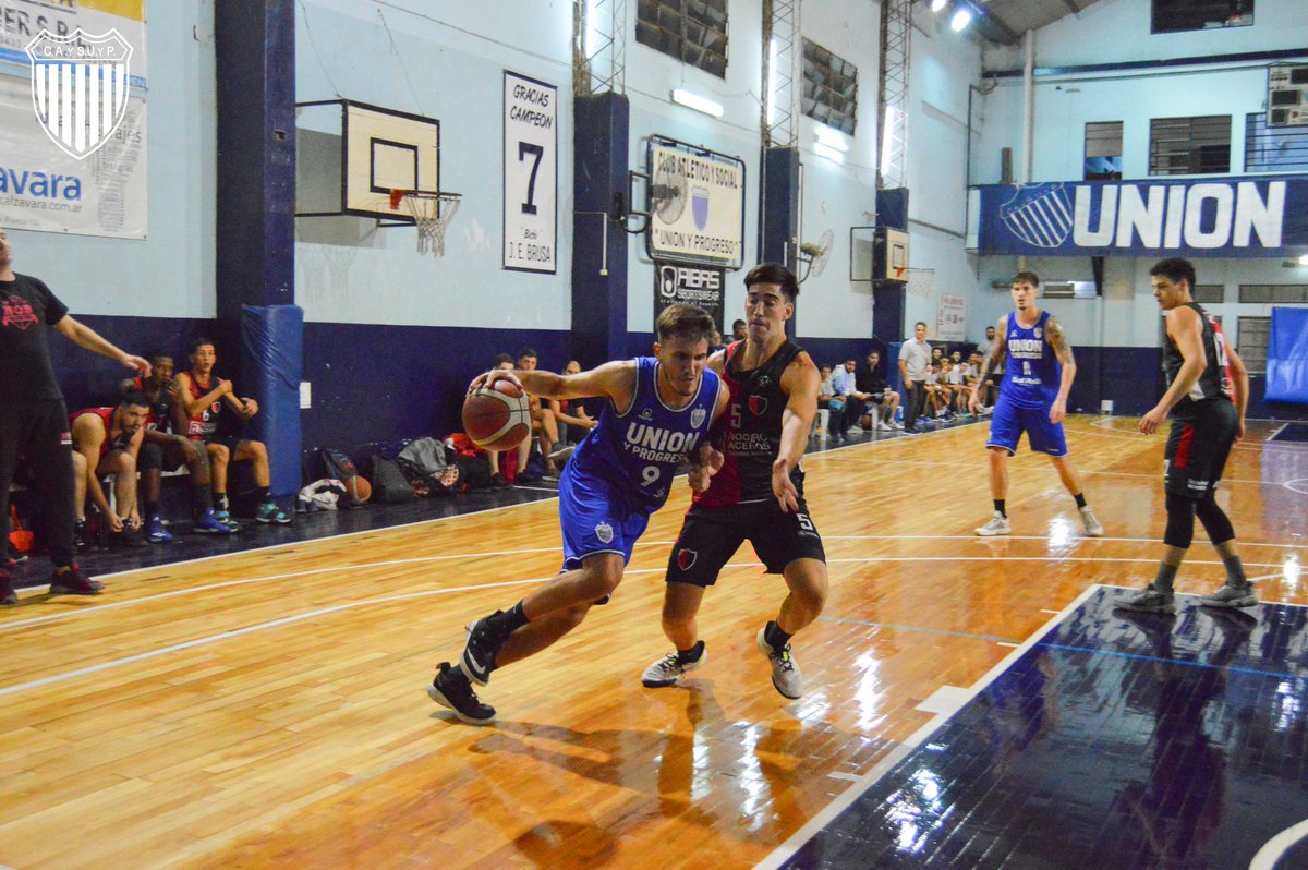 BASQUET | 🏀 ¡GANOOOOO UNIOOOON!

Fue triunfo de los dirigidos  por Claudio González en su tercera presentación por la Superliga rosarina.

👉 Los azules se llevaron el partido por 83 a 67 frente a la lepra.

👏 El goleador del partido fue Mateo Pastorino con 22 puntos.