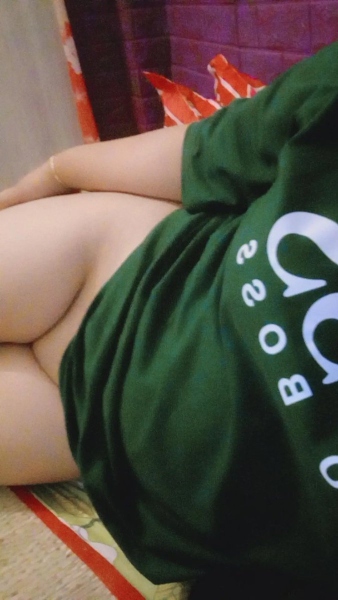 slavebn2008's tweet photo. cho em bú con cặc to của anh đi🙄 https://t.co/WgwolbFcpE