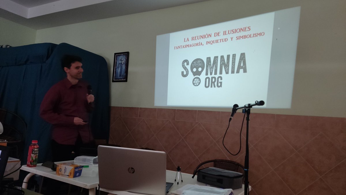 Juan nos trae la charla "La reunión de Ilusiones", una reflexión sobre como creamos las ilusiones en los roles en vivo 🐒