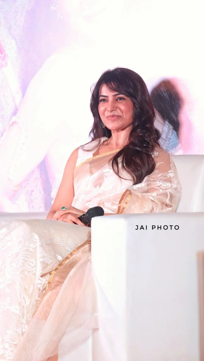 Notorious_Spy's tweet photo. Love You @Samanthaprabhu2 🫶🏻🤍
#SamanthaBdayMonthBegins 

#Shaakuntalam
#Samantha #SamanthaRuthPrabhu
#ShaakuntalamOnApril14 https://t.co/TpHR3Hlikv