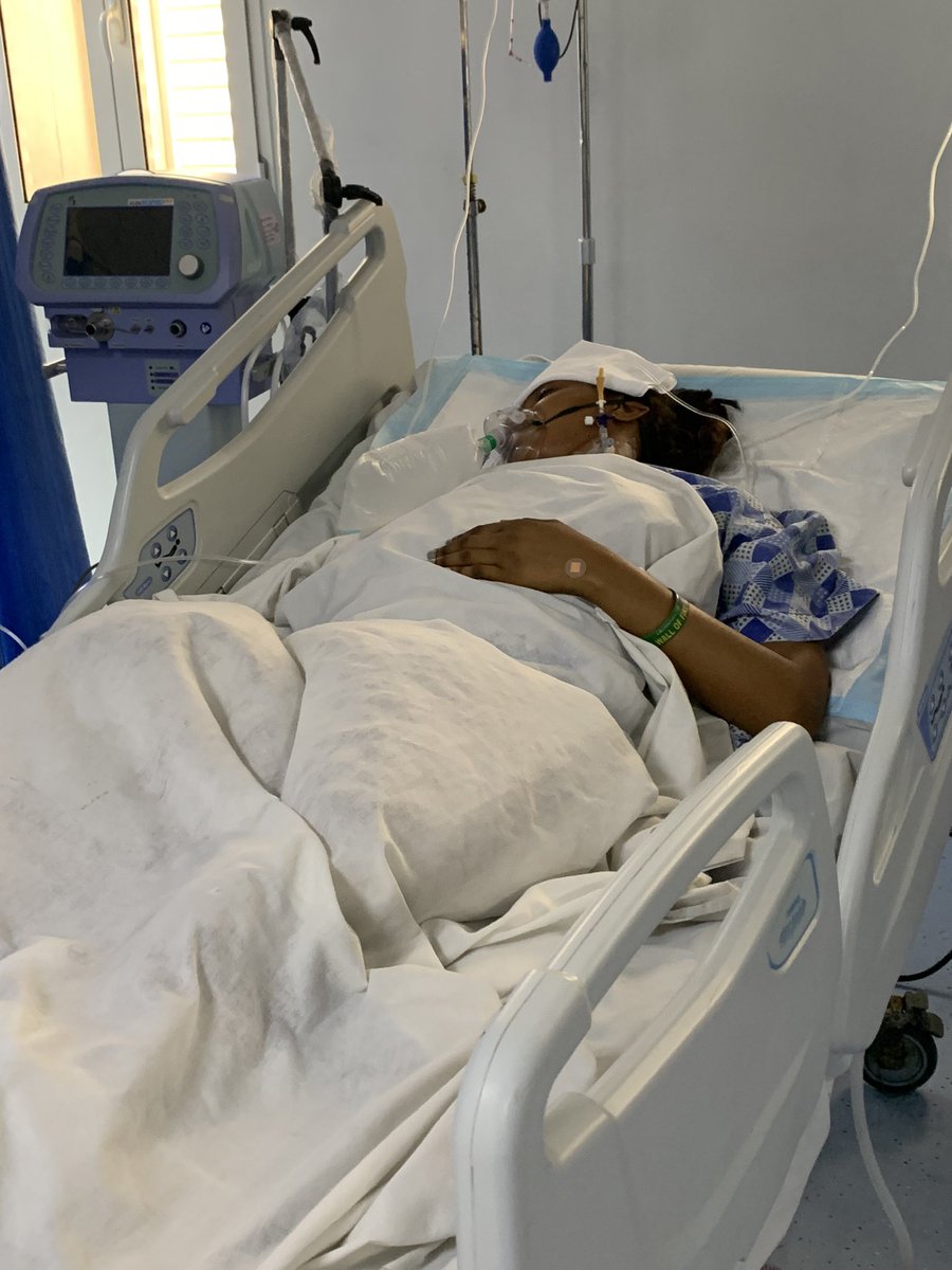 urshoe01's tweet photo. This is Amarachi Eze a victim of the fire outbreak that happened in Balogun market!
On the 28 of February 2023, Amarachi went to work like every other person not knowing she would soon face a tragic accident. 
It was a normal day at the market until the fire broke out and she... https://t.co/Ibl8yIdQ2Y
