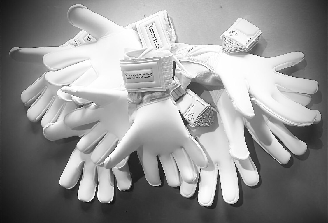 ALL ANGLES COVERED! 

Eight cuts in the new line…

🤲🏻 Roll Fingers
🖐🏻 Expanse 
🫲🏻 Negative 
🤘🏻 Radial 
🤟🏻 Permea 
👐🏻 Magnum 
🫳🏻 Curve 
🙌🏻 Fusion

We can’t wait to show you!

#ANOTHERLEVEL means just that…