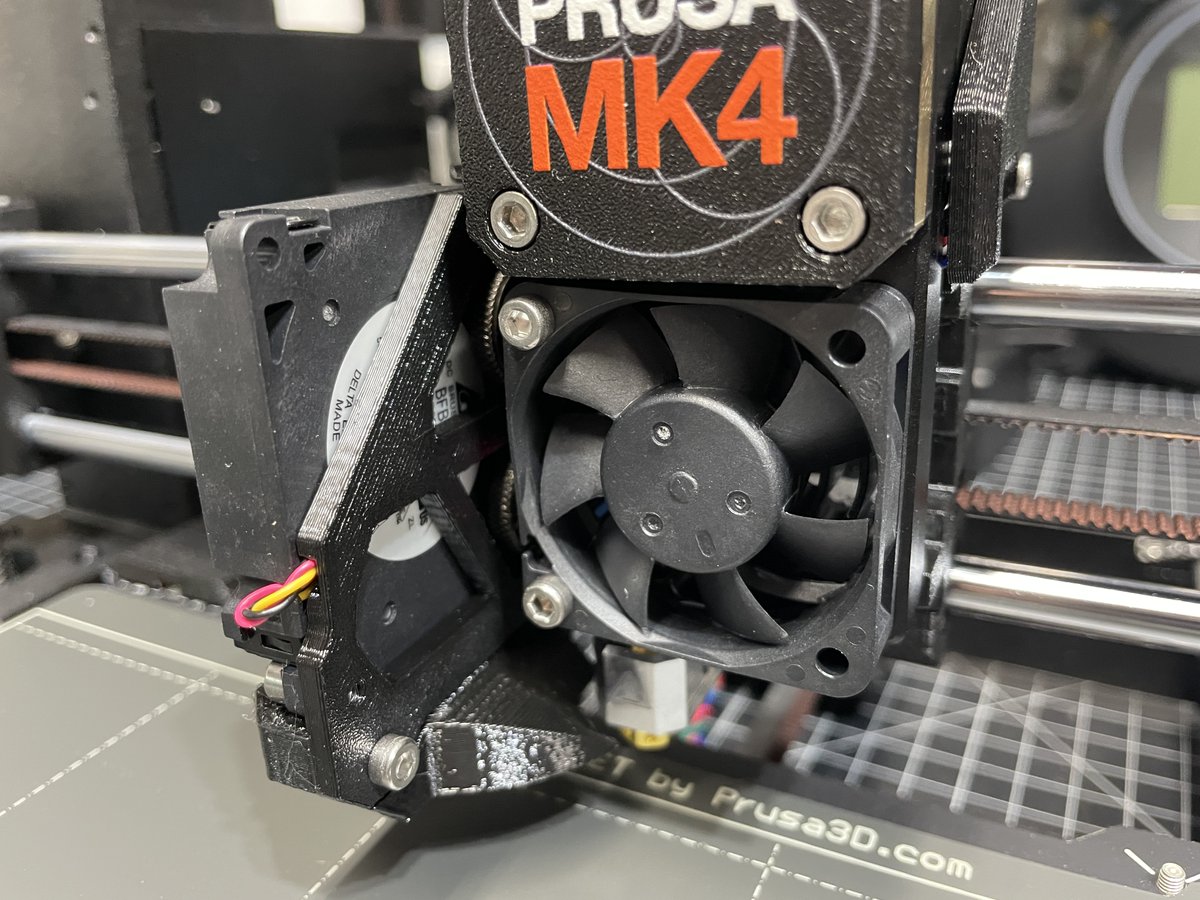 GreenstoneTrev's tweet photo. Got the @Prusa3D unboxed and of course the first print had to be @josefprusa Robo Alpaka! First layer was spot on and the speed of the mesh probing is crazy quick. Quality is spot on, as expected. Onto the Rocket Engine model! https://t.co/oTNl14mEna
