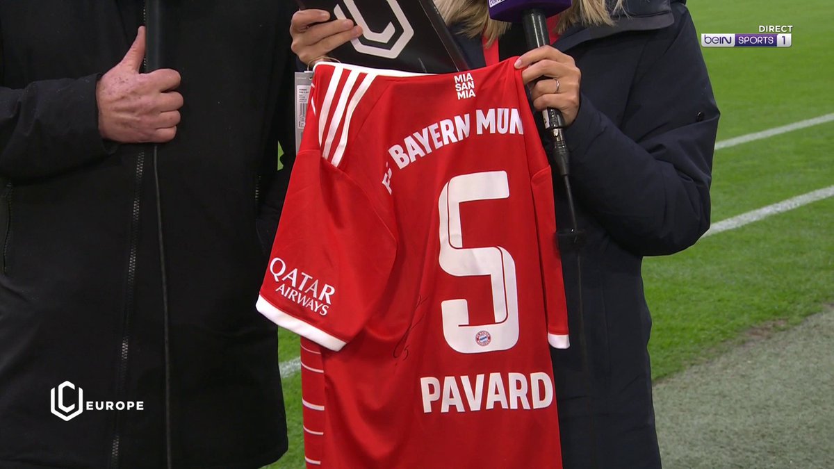 ⚽ #DerKlassiker 
🔁 RT pour tenter de gagner le maillot du Bayern Munich dédicacé par Benjamin Pavard !
👉 Follow <a href="/beinsports_FR/">beIN SPORTS</a> pour jouer !