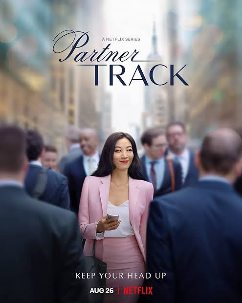 ave_trader's tweet photo. เพิ่งดู Partner track มา 4 ep 

ชอบนะ แนว chick flick สาวเก่ง สวยเริ่ด นางเอกจบ อันดับ 2 Harvard เป็นเอเชียนอเมริกันที่ทำงานในสำนักงานกฎหมายอันดับ1 ต้องทำงานกับเพื่อนร่วมงานสังคมชายเป็นใหญ่ ชอบตรงมันไม่น่ารำคาญแบบนางเอก Emily in Paris 

นางเอกเนิร์ดแบบชอบคุยปรัชญา+กฎหมาย https://t.co/w8HKhng3eV