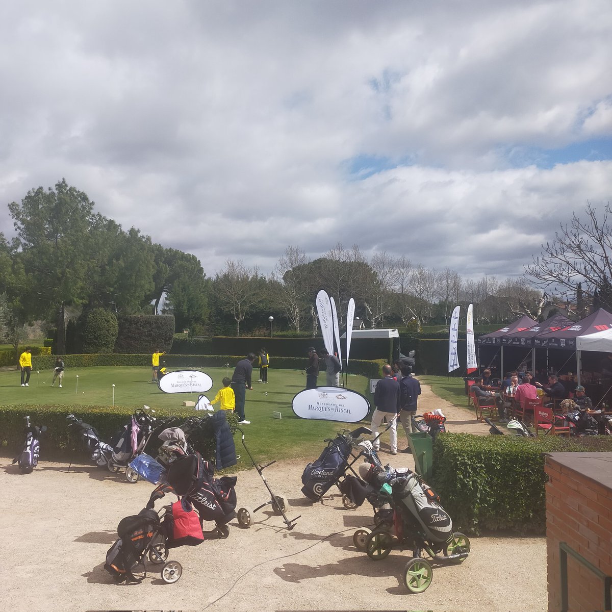 Club de Golf Entrepinos tweet media