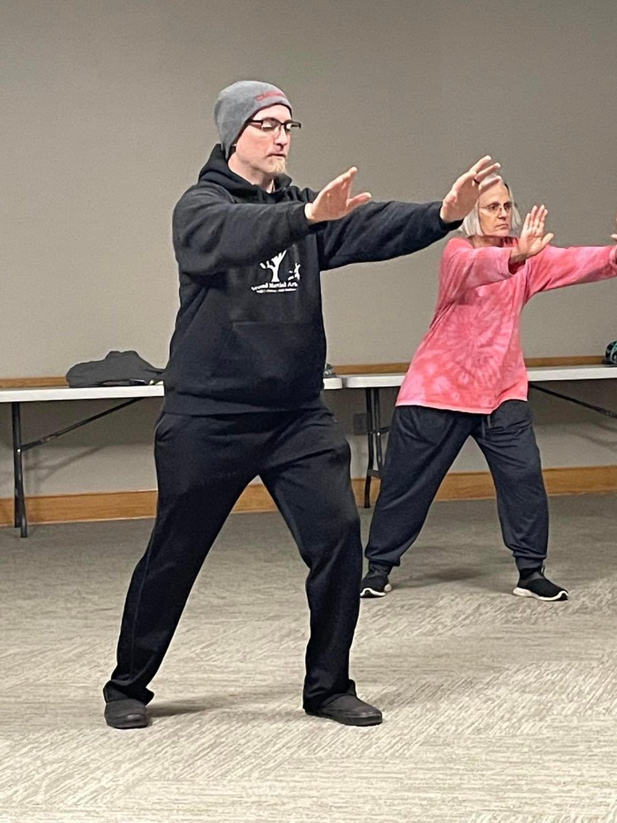 MissionKSPksRec's tweet photo. Happy #WorldTaiChiDay! 
Did you know PCC offers Tai Chi classes?
M-TH: 7-8PM &amp; SAT: 10-11AM
Tai Chi relaxes, relieves stress and improves balance using deep breathing meditation. Learn Tai Chi with Joe Wood, Wood Martial Arts, signup here: https://t.co/ntFVSa5LAZ
#namaste #taichi https://t.co/vmCnQFPF2o