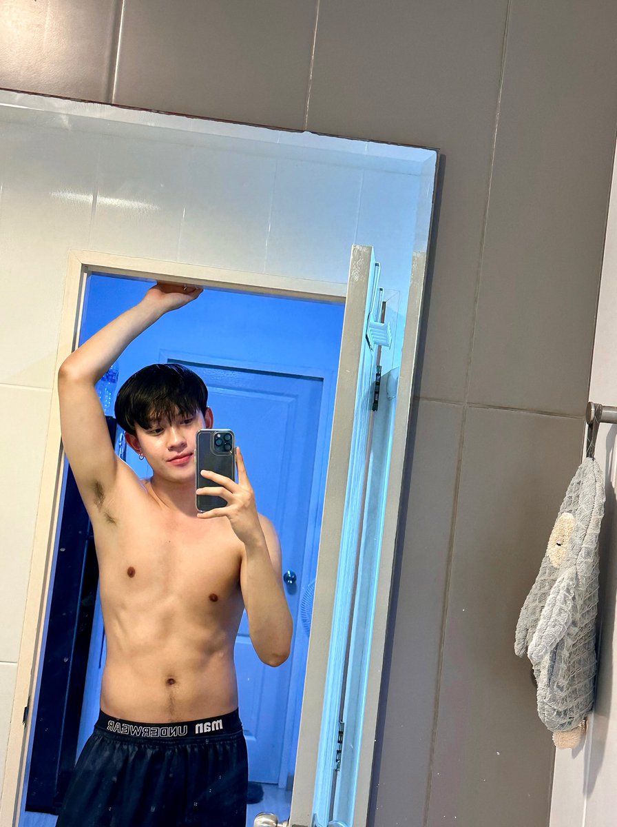 chookky2's tweet photo. หนุบหนับ 😂 https://t.co/YksHYuloq4