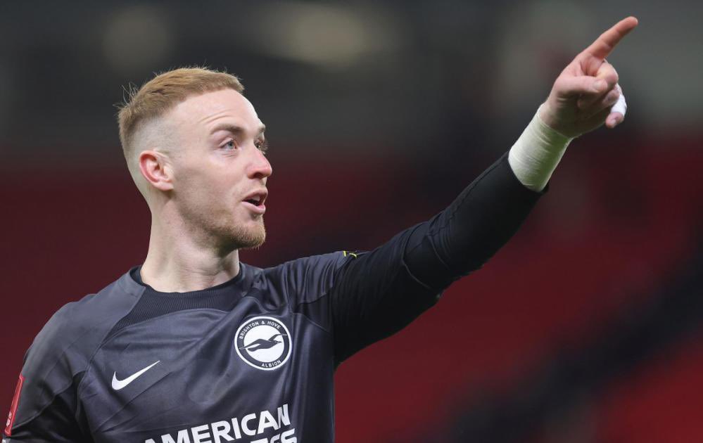 VintageGulls's tweet photo. Brighton Goalkeeper Jason Steele has the same amount of premier league assists (1) as €100m Chelsea signing Mykhailo Mudryk, despite playing 2 games less than the Chelsea forward… and as a goalkeeper #BHAFC https://t.co/z5gKP5TwA2