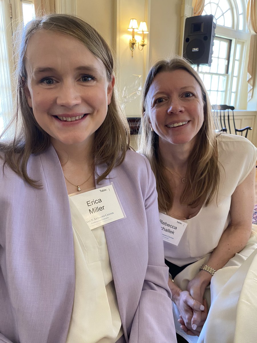 M0nkster's tweet photo. So proud to attend the Susan B Anthony awards today where our very own @ericamillermd received the Emerging Leader award!! @URMC_DeptMed @URMC_SHWIM https://t.co/pUzU2Kc8Mn