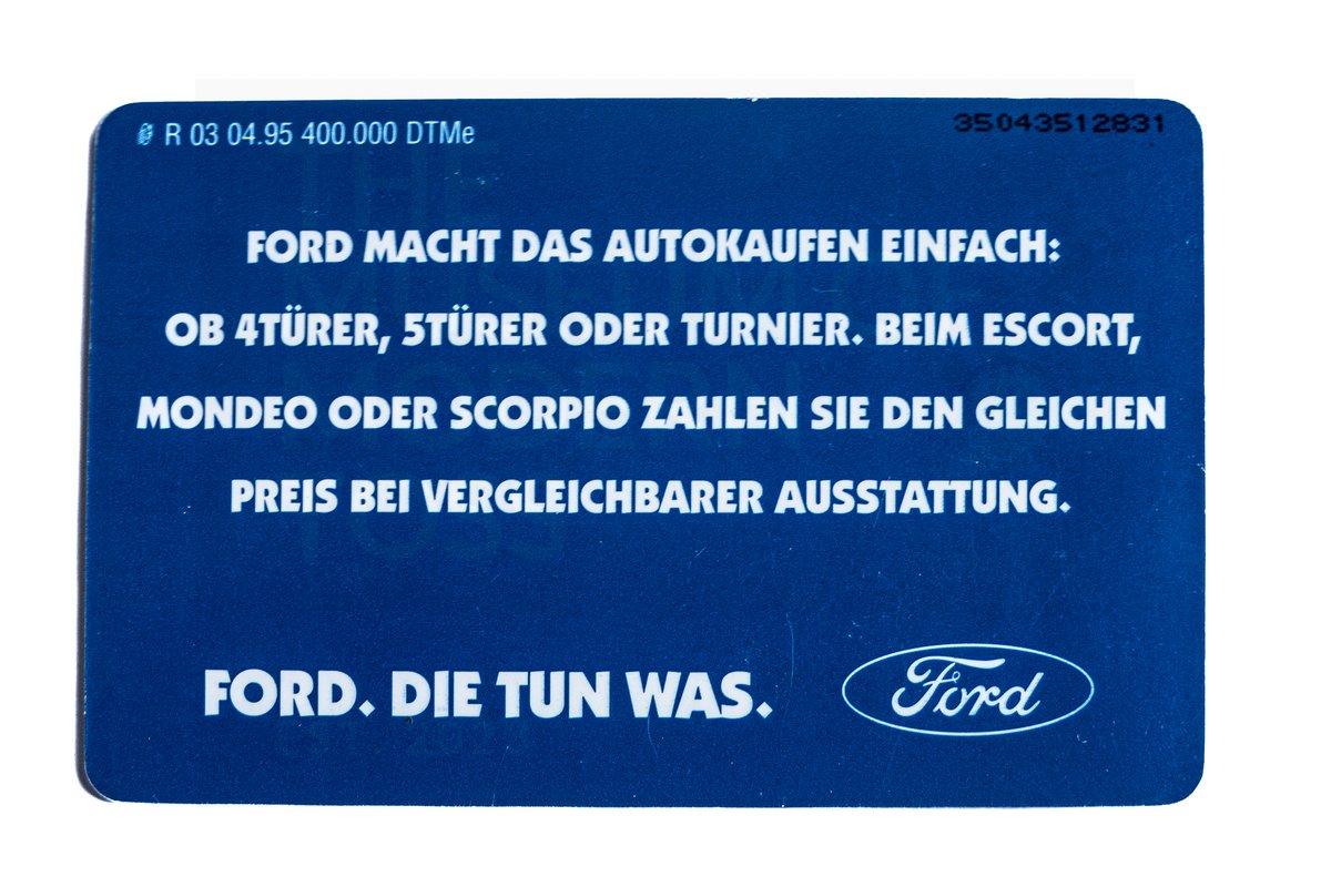 musmodtoss's tweet photo. #5oclockphonecard today finds us in Germany! Looks like a tie-in with @Ford.  Quite a smart looking #phonecard this one! #retrotech #deutche #telefonekarte https://t.co/ZQrGSclgLz
