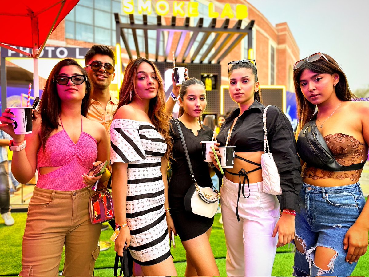 thedelhipedia's tweet photo. The biggest celebration of the country’s burgeoning cocktail culture, India Cocktail Week is on till tomorrow
So, enjoy your weekend with your squad!

📍Major Dhyanchand Stadium, Gate no. 3
.
.
.
#delhipedia #Delhi #Delhiweekend #DelhiWeather #DelhiCapitals #indiacocktailweek https://t.co/2S93x0hFdF