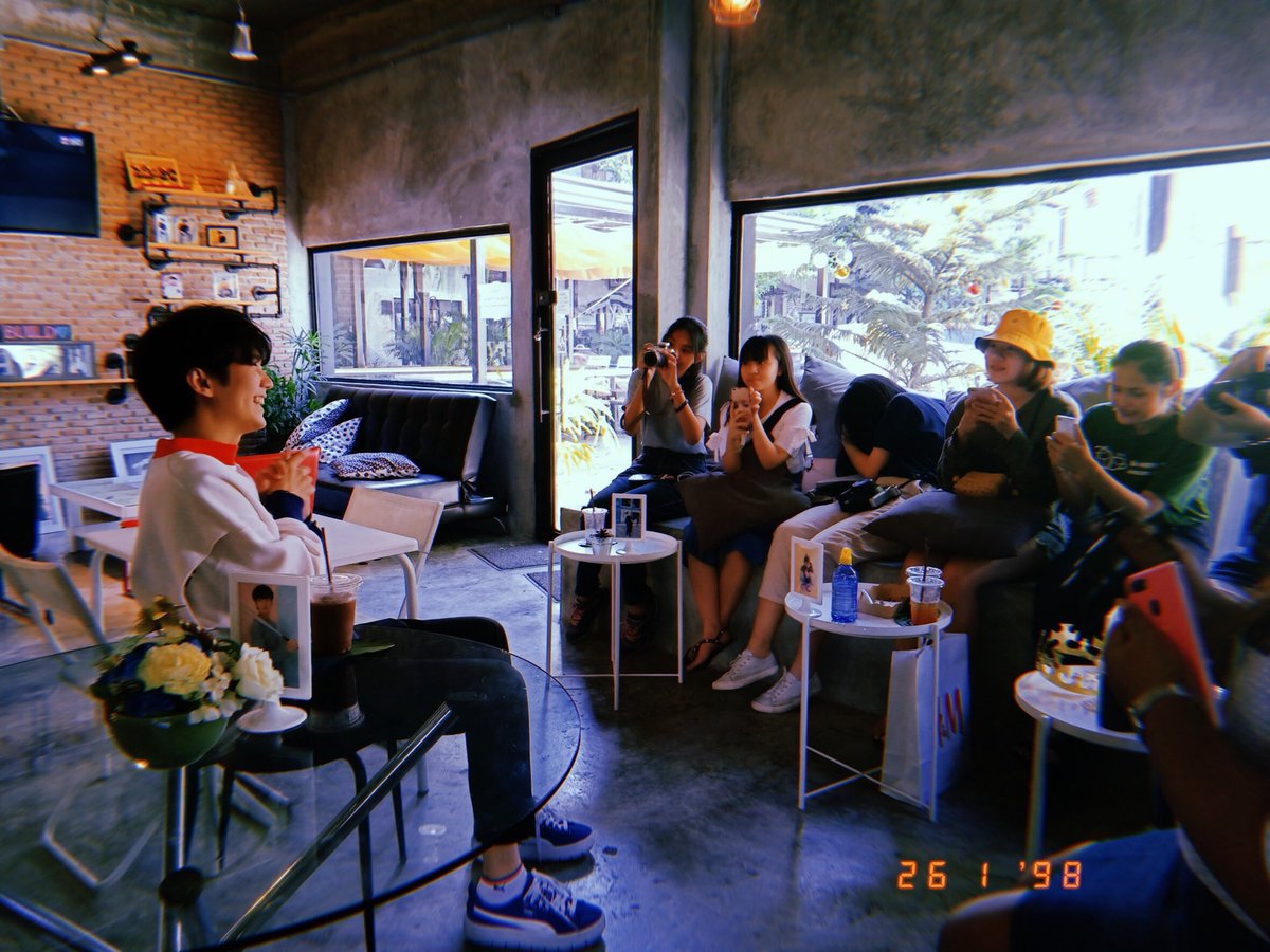 Biblebuildmood's tweet photo. กลับไปสู่จุดเริ่มหรอน่ารักจัง มาเริ่มใหม่ไปด้วยกันนะค้าบ
#BuildJakapan #Beyourluve https://t.co/UP319O2pJq