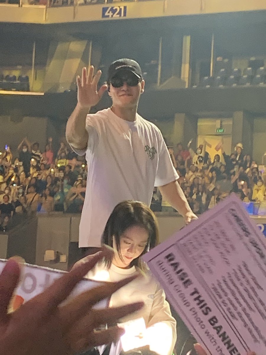 DeeThee96's tweet photo. Literally one of my best shot #RUNNINGMANinMANILA will definitely see you again 💕💕💕💕 https://t.co/6byXlC47VK