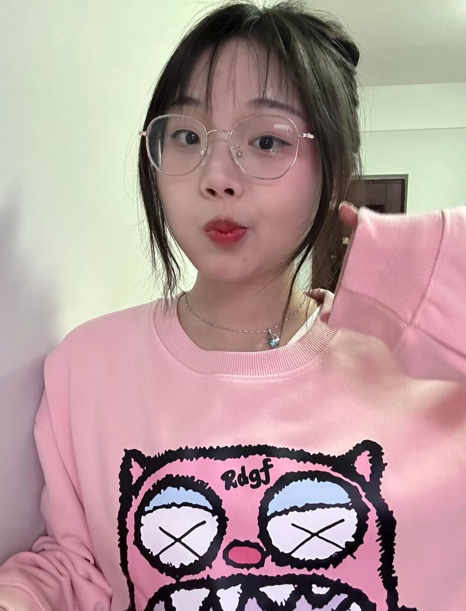 怎么不见御兽师那？你们不会都是苟道流吧，偷偷躲起来修仙，然后成仙后才出世？那我这只御兽可要去人类世界游玩了哦